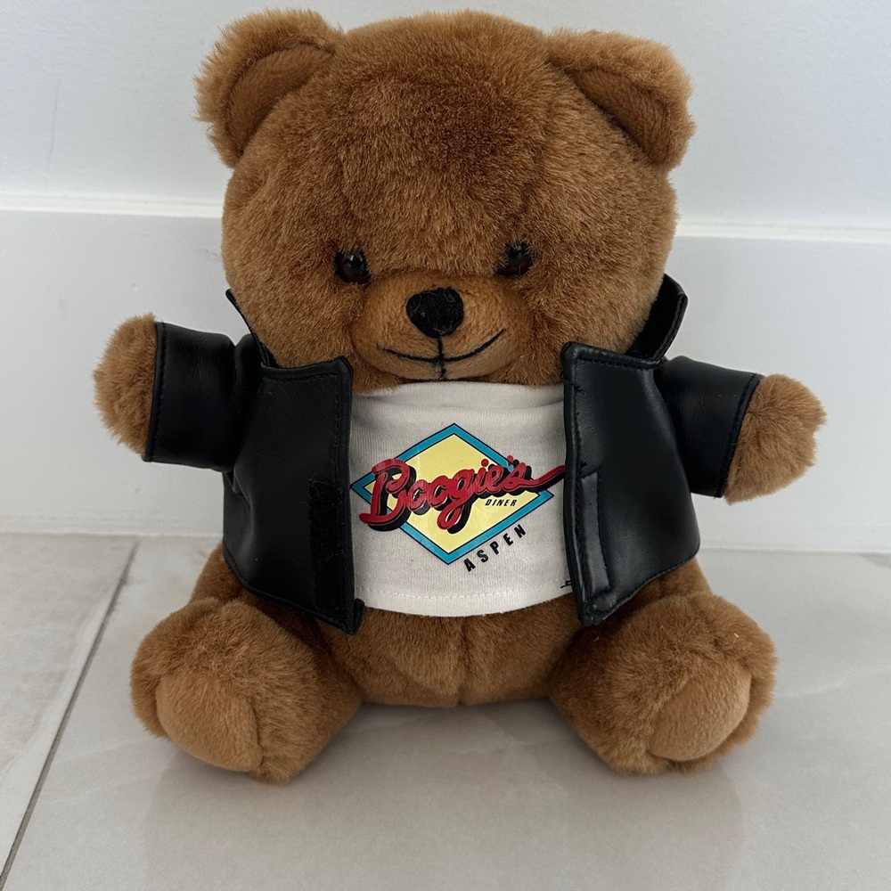 IYKYK Vintage Boogie’s Diner Aspen Teddy Bear Herrington & Co. Inc Martin Bear